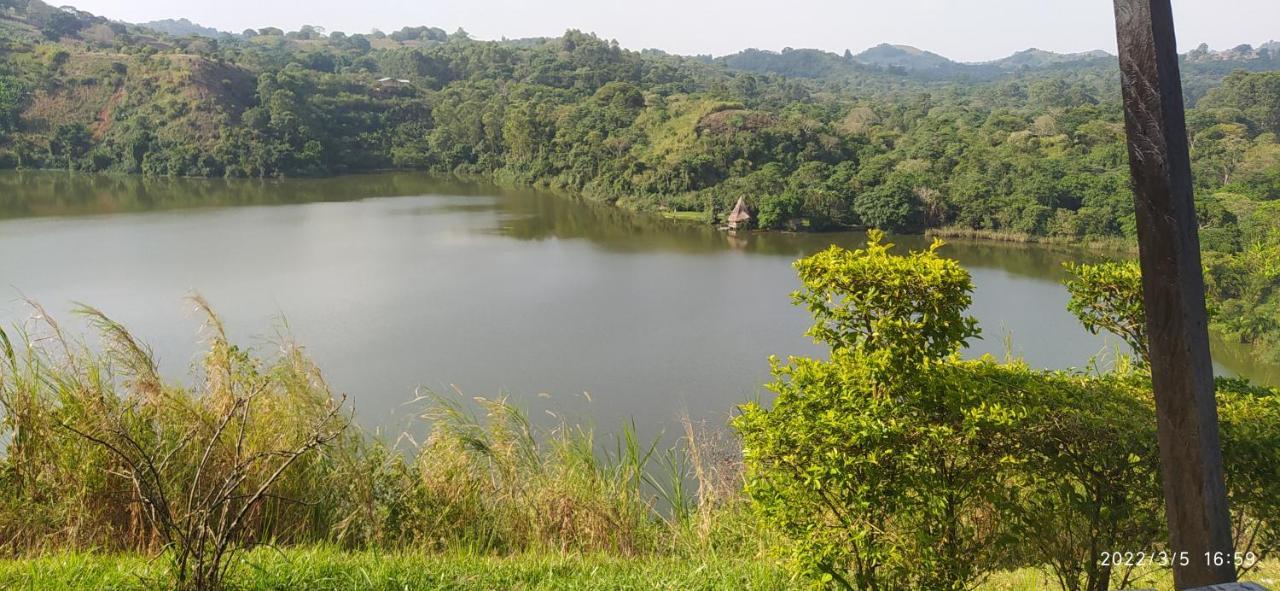 Mwamba Kelele Lodge Fort Portal المظهر الخارجي الصورة