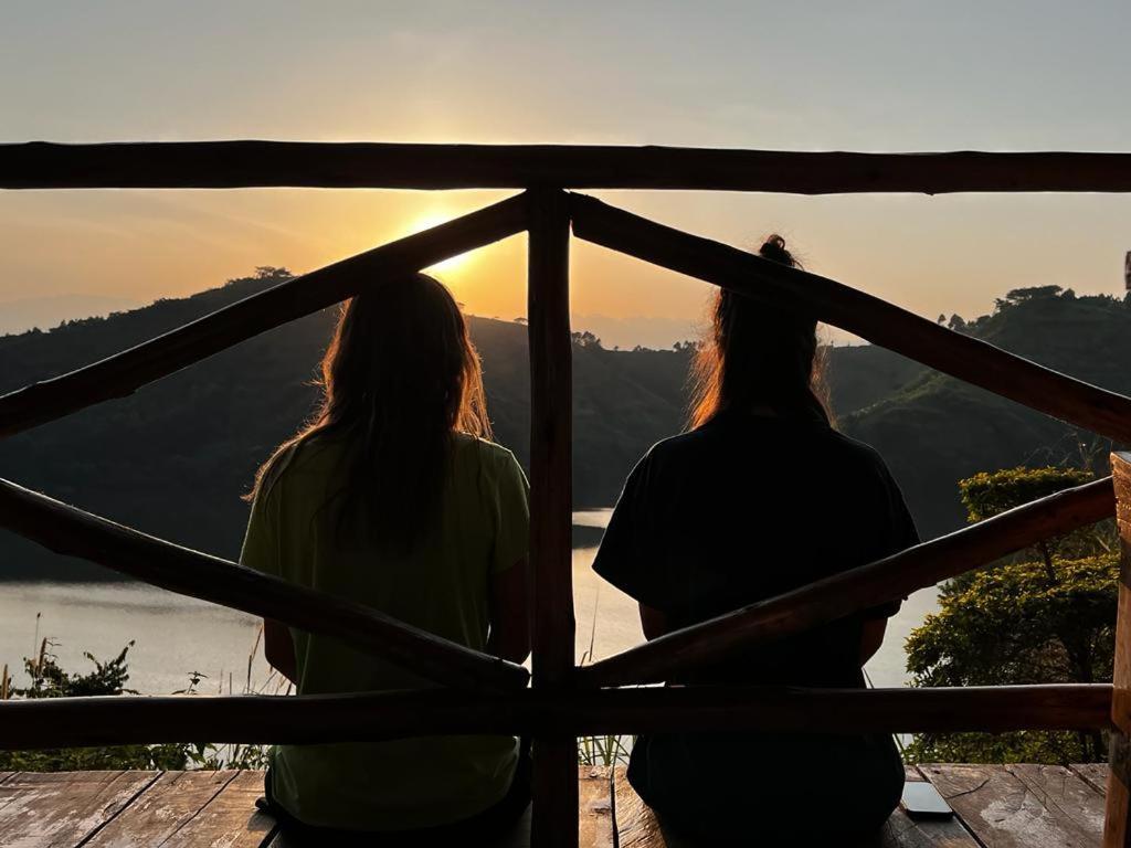 Mwamba Kelele Lodge Fort Portal المظهر الخارجي الصورة